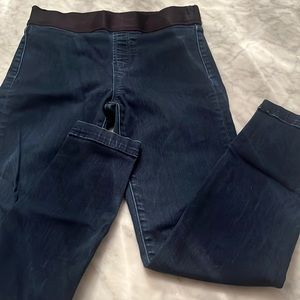 J Brand Elastic Waist Skinny Jeans, size 26